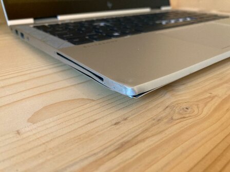 *schade* HP laptop EliteBook x360 830 G7 i5 10310U 8GB 256GB GEEN garantie